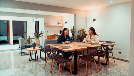 visitas-en-una-casa-de-recuperacion